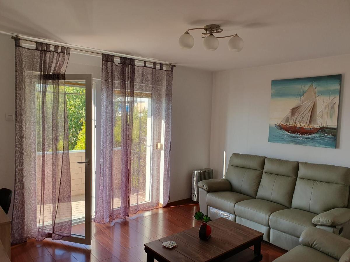 Misel Apartment Рийека Екстериор снимка